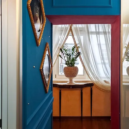 Diverso By Kot Sen Rare Hand-painted Appartement Ljubljana
