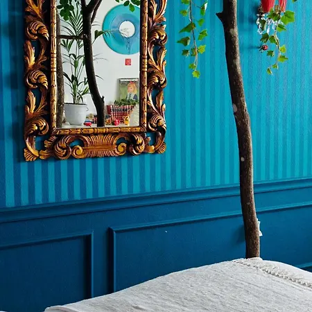 Diverso By Kot Sen Rare Hand-painted Appartement Ljubljana