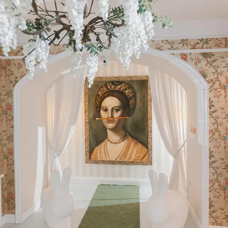 Apartman Diverso By Kot Sen Rare Hand-painted Ljubljana
